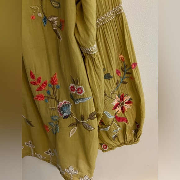 VGUC Johnny Was Lidia Effortless Peasant Embroidered Mustard Yellow-Green Top - Picture 8 of 13